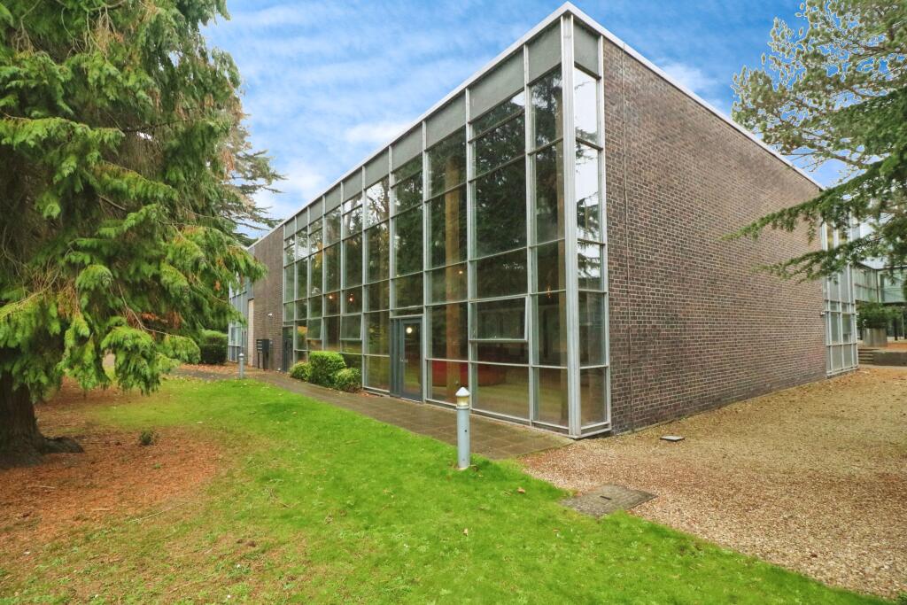 Main image of property: Newsom Place, Hatfield Road, St Albans, AL1