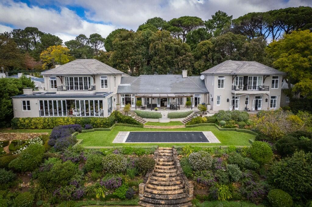 7 bed house in Bishopscourt, Cape Town...