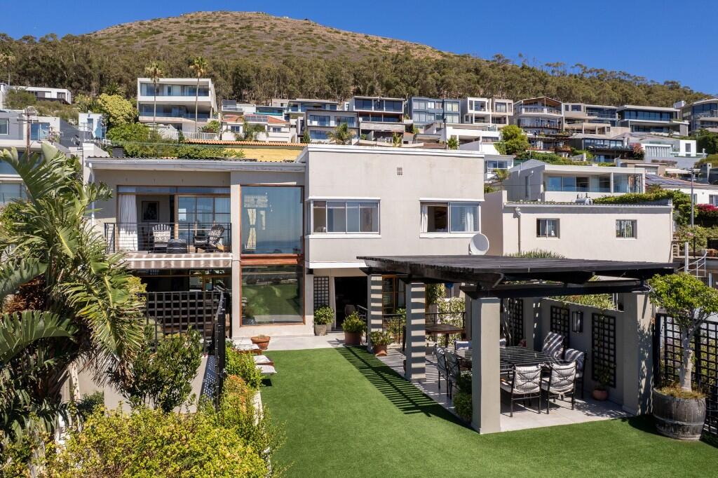 Main image of property: Green Point, Cape Town, Western Cape