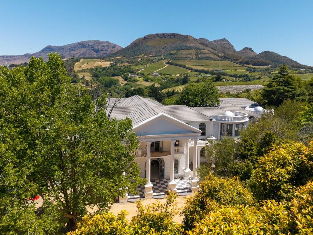 Main image of property: Constantia, Cape Town, Western Cape