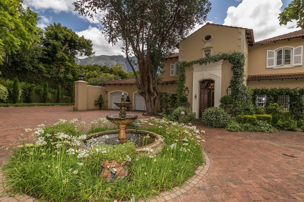 4 bedroom house for sale in Cape Town, Western Cape
