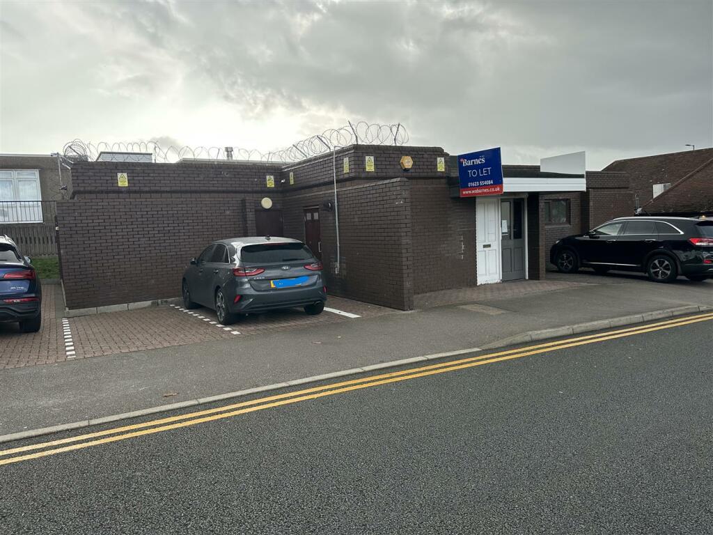 Commercial property to lease in Kirkby Dental Practice Lowmoor Road