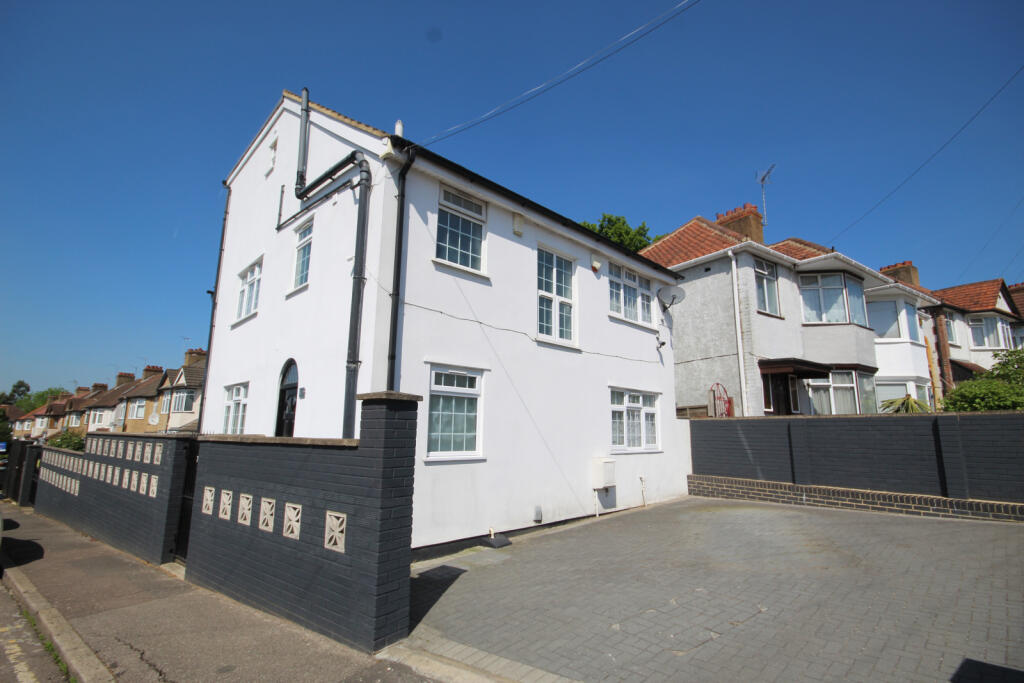 Main image of property: Bengarth Drive, Harrow, Middlesex HA3