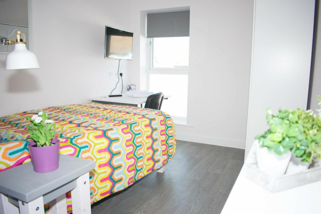 Main image of property: Flat 5, Student Court, Jeffery Street, Gillingham, Kent, ME7