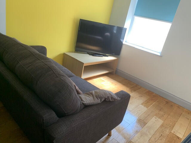 Main image of property: Yellow Suite, Lustrous House, Gillingham