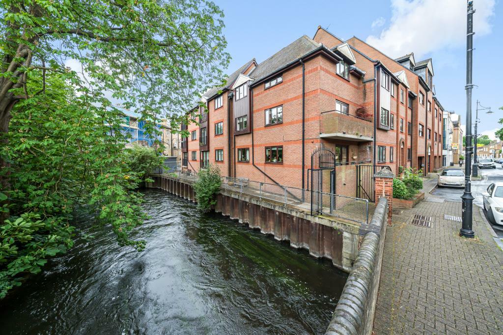 1 bedroom apartment for rent in StainesUponThames, Surrey, TW18