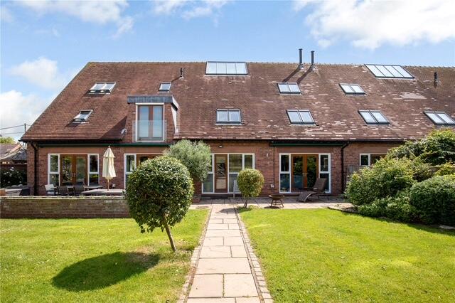 Main image of property: The Green, CH4