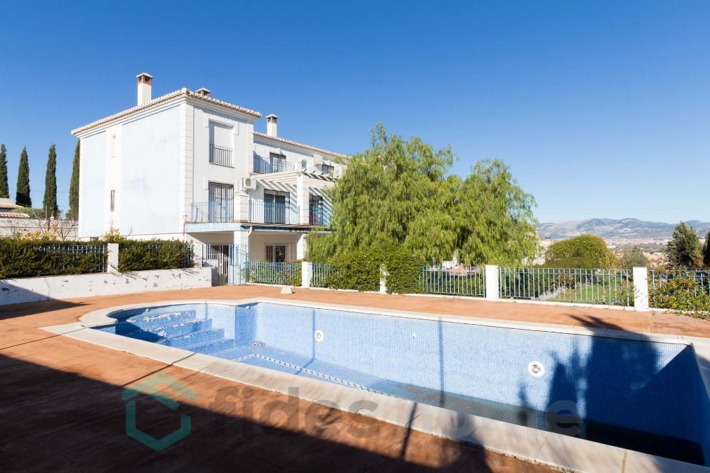 10 bedroom villa for sale in Gabia la Grande, Granada