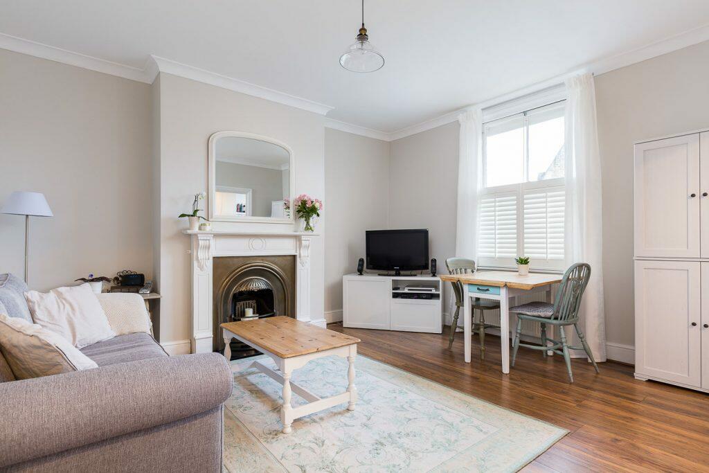 Main image of property: 1 bedroom flat to rent in Springfield Road, Kingston KT1