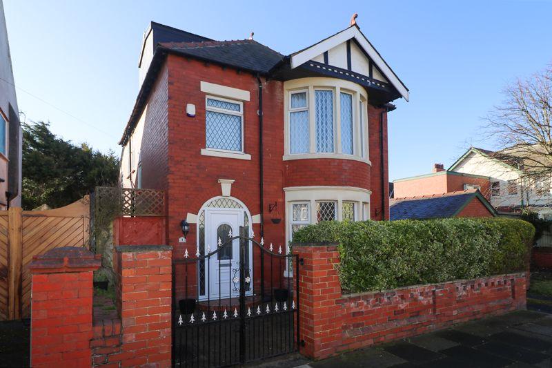 4 bedroom detached house for sale in Kingston Avenue, Blackpool, FY4