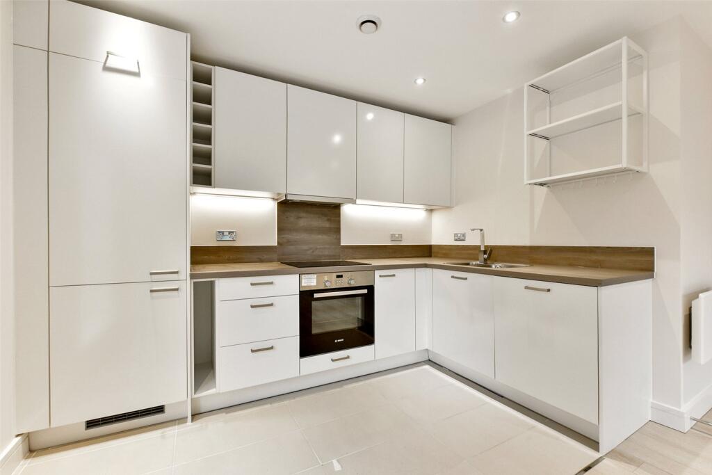 Main image of property: Drake Way, Reading, Berkshire, RG2