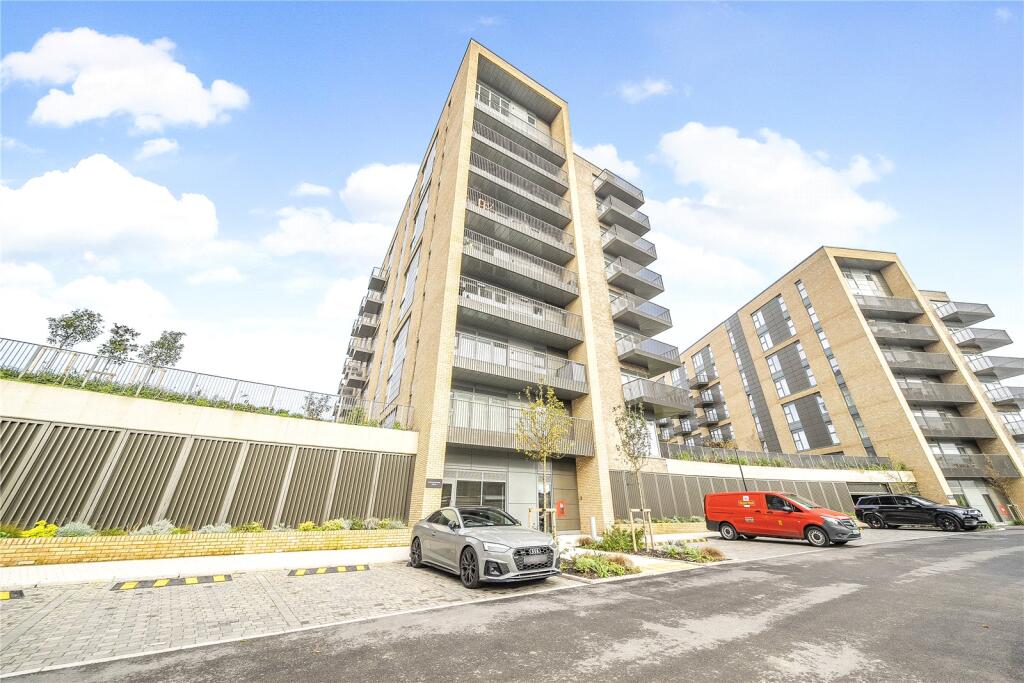 Main image of property: Flagstaff Road, Reading, RG2