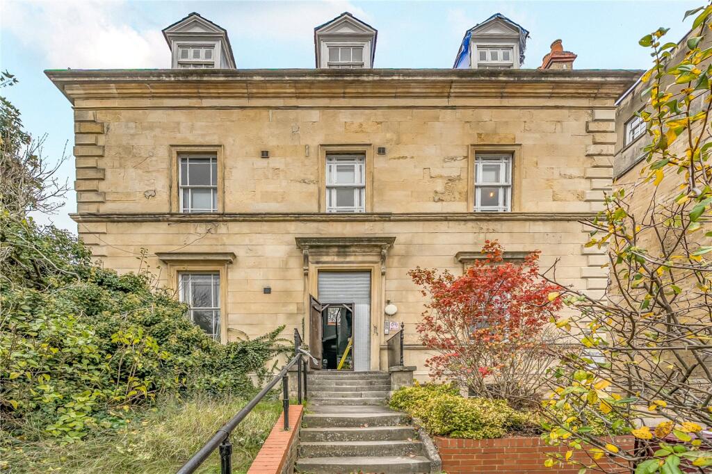 Main image of property: Kings Road, Reading, Berkshire, RG1