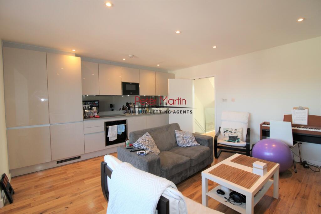 Main image of property: Finchley Road, Temple Fortune, NW11