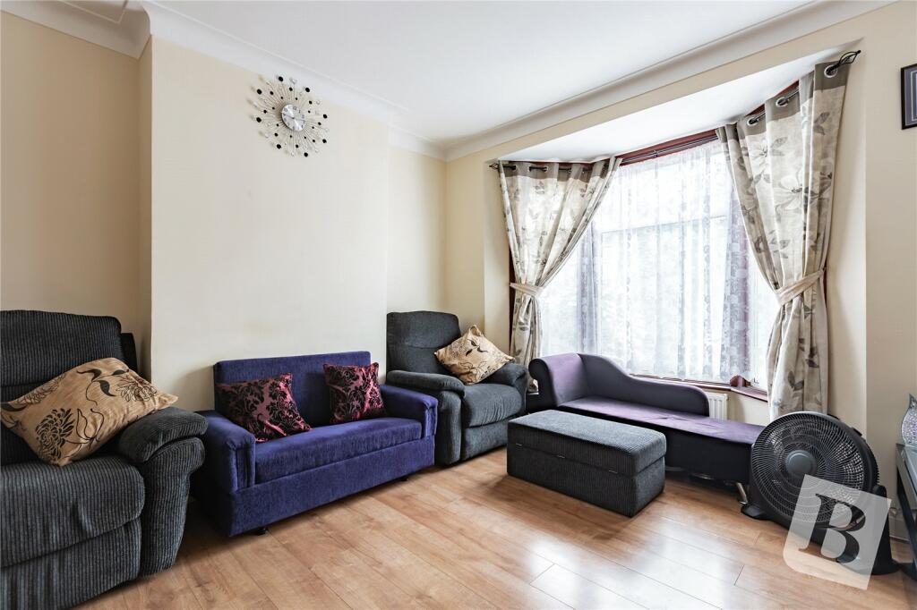3 bedroom terraced house for sale in Sheringham Avenue, Manor Park, E12