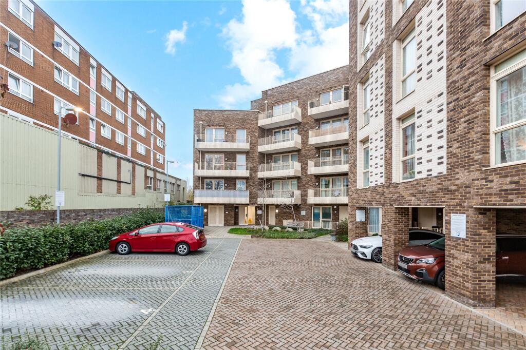 Main image of property: Rainham Road North, Dagenham, RM10