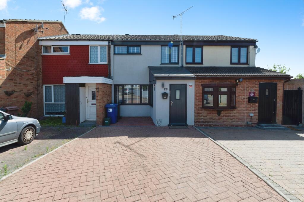 Main image of property: St. Pauls Close, South Ockendon, RM15