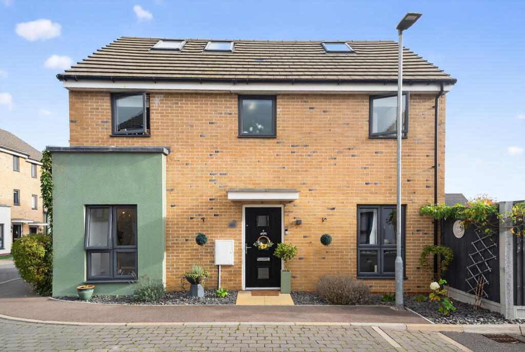 Main image of property: Belhouse Avenue, South Ockendon, RM15