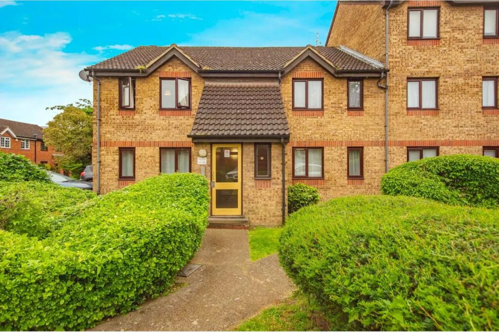 Main image of property: Parsonage Road, Grays, RM20