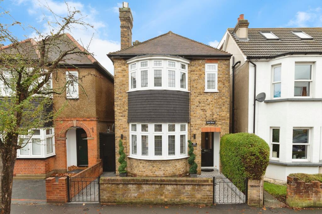 Main image of property: Princes Road, Romford, RM1