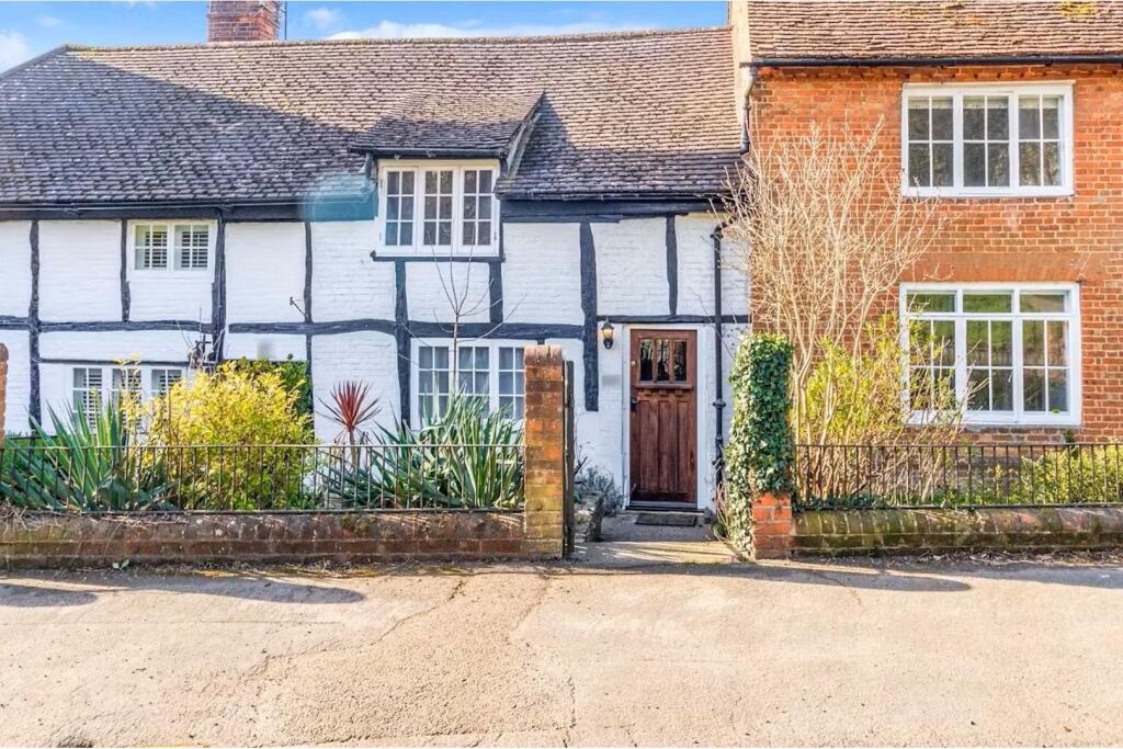 Main image of property: High Street, Aylesbury, HP22