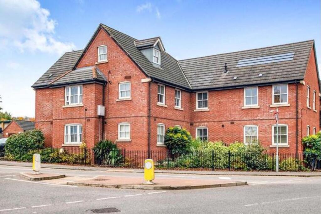 Main image of property: Featherbed Lane, Hemel Hempstead, HP3