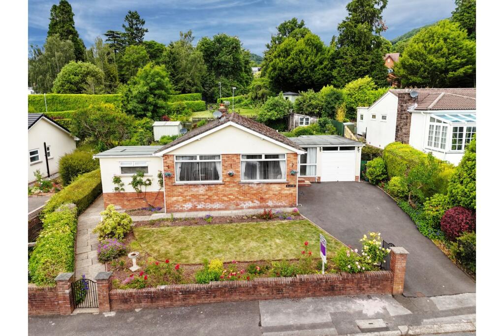 Main image of property: Avenue Crescent, Abergavenny, NP7