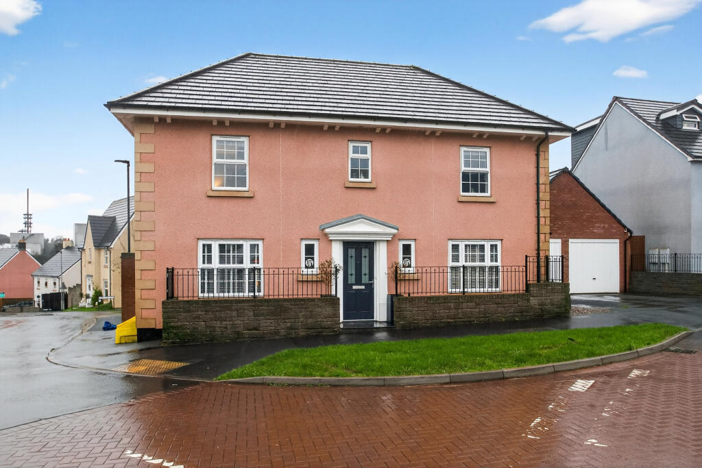 Main image of property: Ffordd Bevan, Cwmbran, NP44