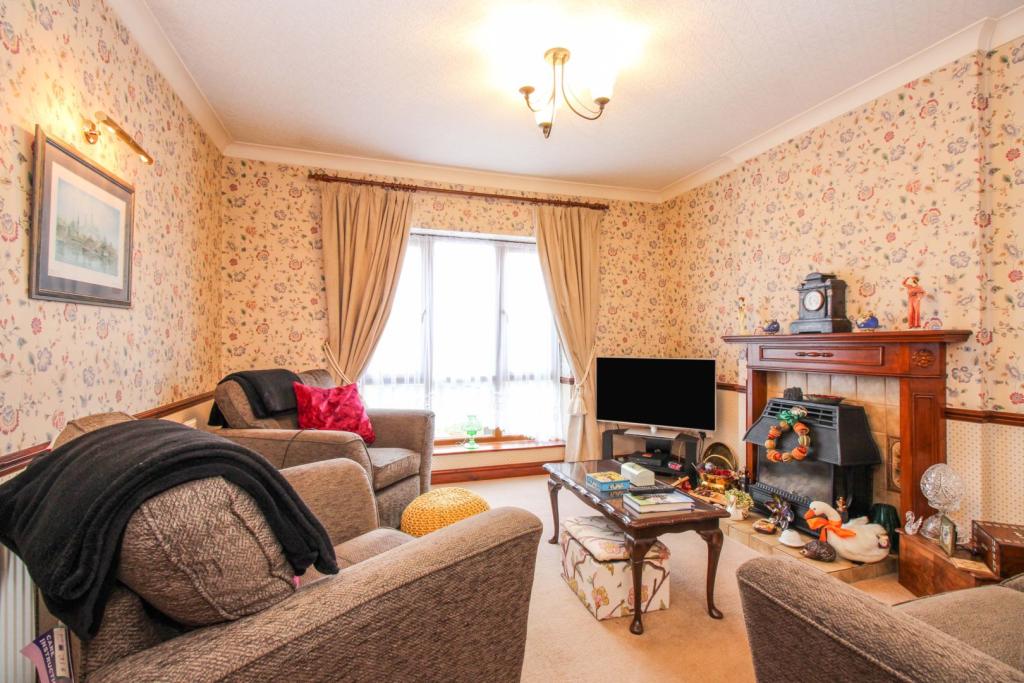 3 bedroom detached bungalow for sale in Lincoln Road, Washingborough