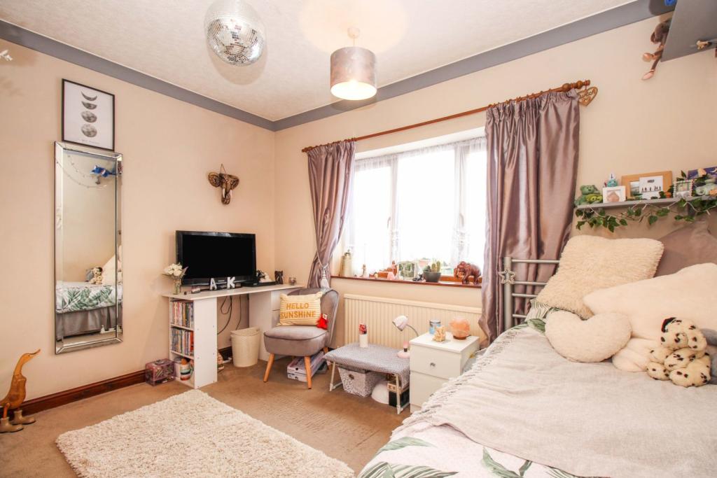 3 bedroom detached bungalow for sale in Lincoln Road, Washingborough