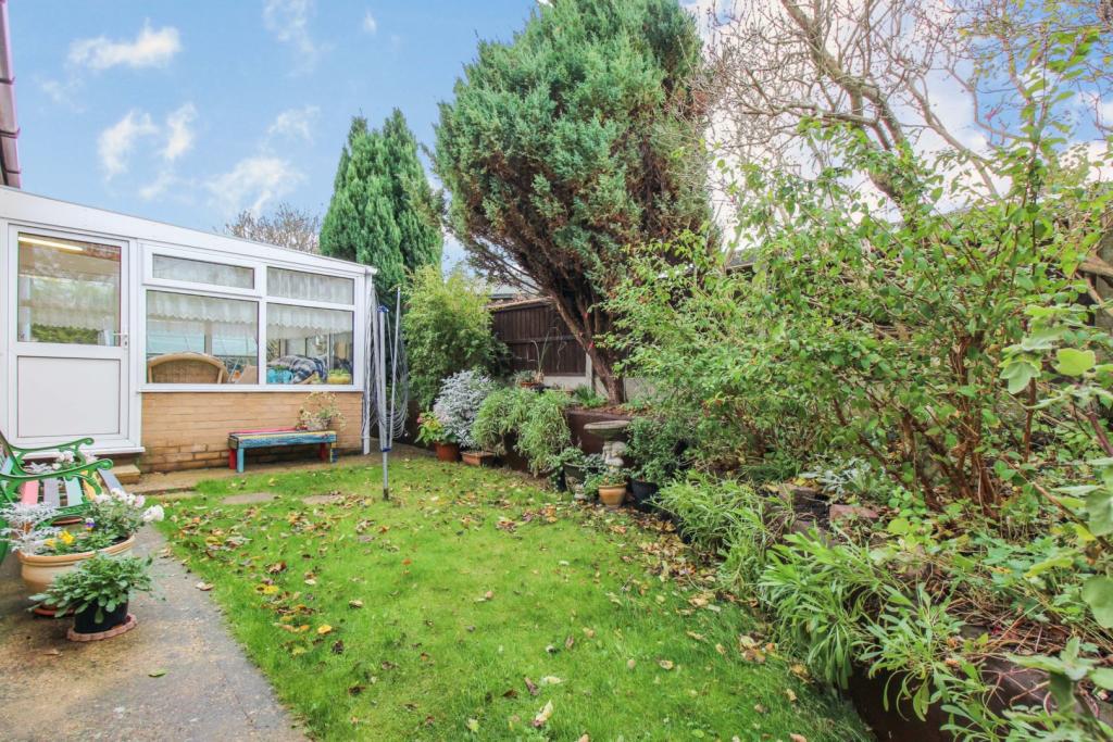 3 bedroom detached bungalow for sale in Lincoln Road, Washingborough