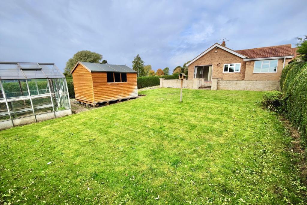 3 bedroom detached bungalow for sale in North Kelsey Road, Caistor, LN7