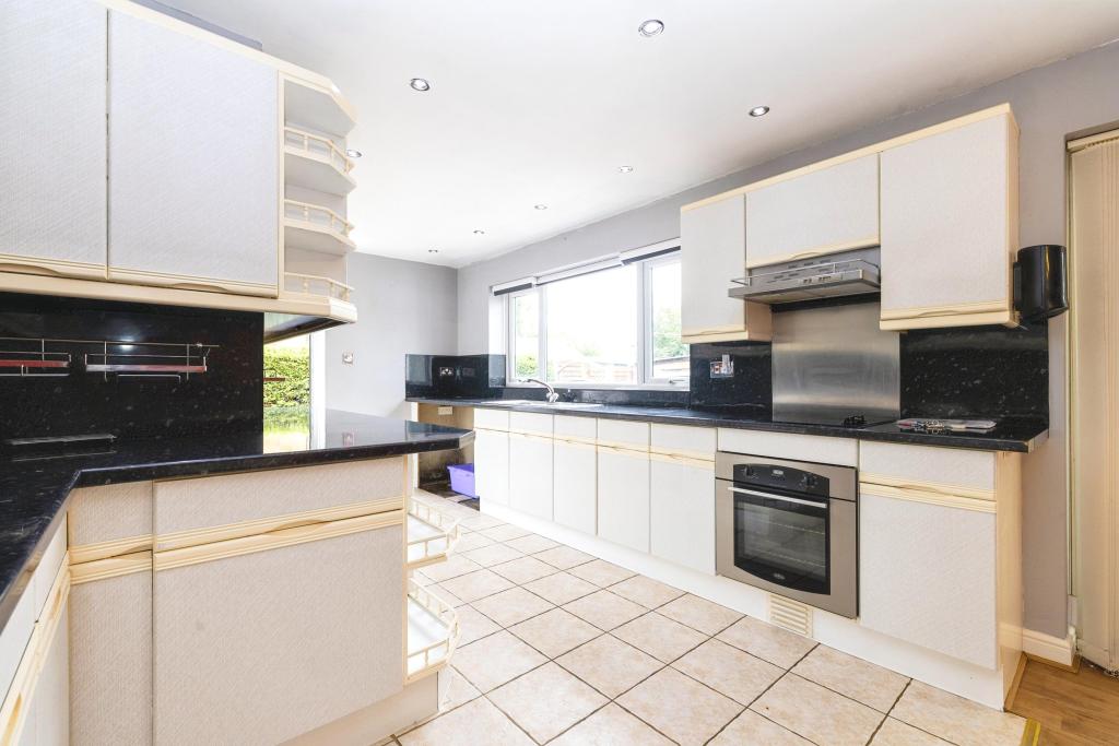 3 bedroom detached bungalow for sale in Church Lane, Minting, LN9