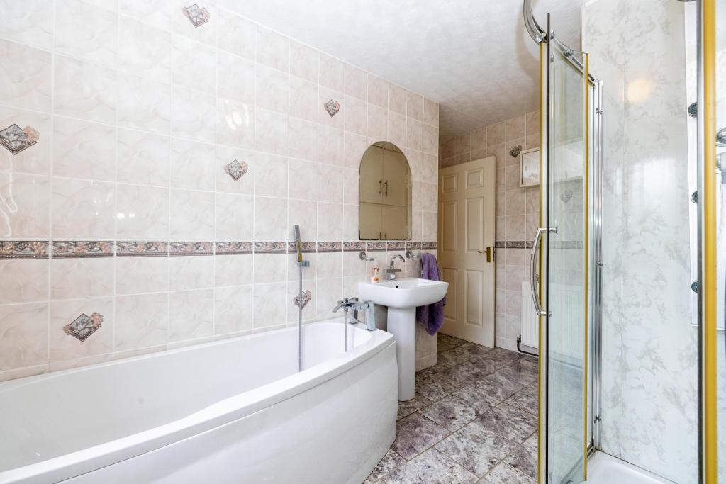 3 bedroom detached bungalow for sale in Church Lane, Minting, LN9