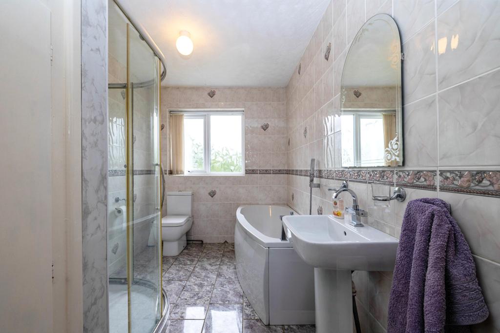 3 bedroom detached bungalow for sale in Church Lane, Minting, LN9