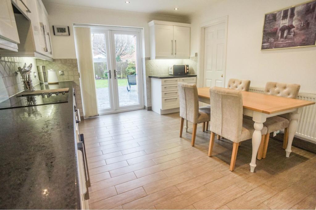 3 bedroom detached house for sale in Bakewell Mews, North Hykeham