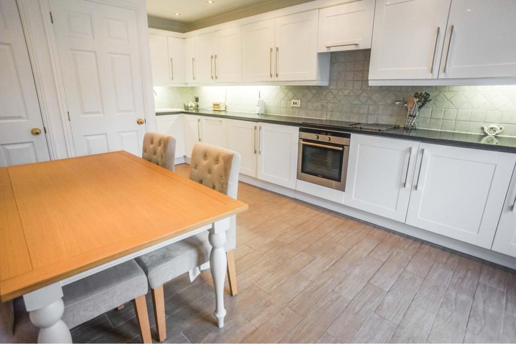 3 bedroom detached house for sale in Bakewell Mews, North Hykeham