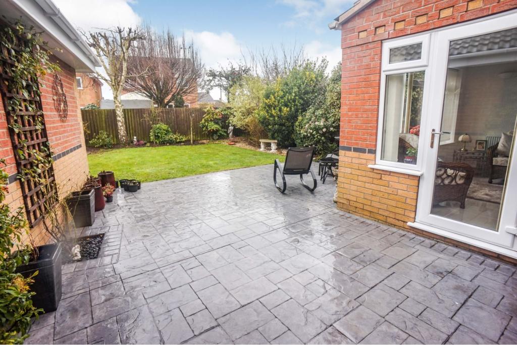 3 bedroom detached house for sale in Bakewell Mews, North Hykeham