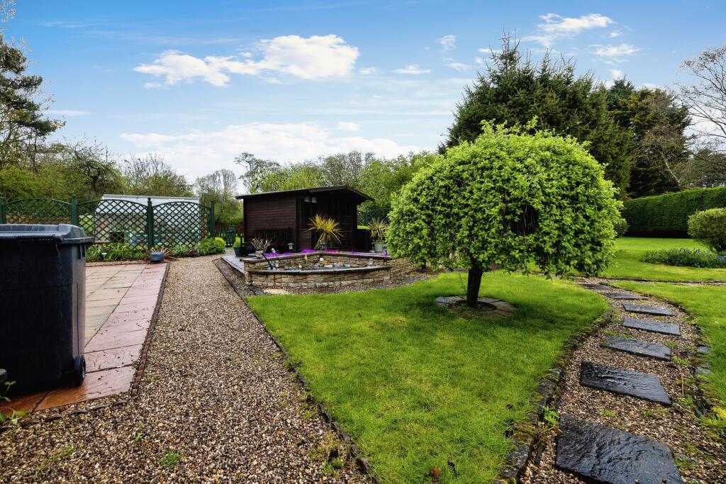 4 bedroom detached house for sale in Royal Oak Lane, Aubourn, LN5