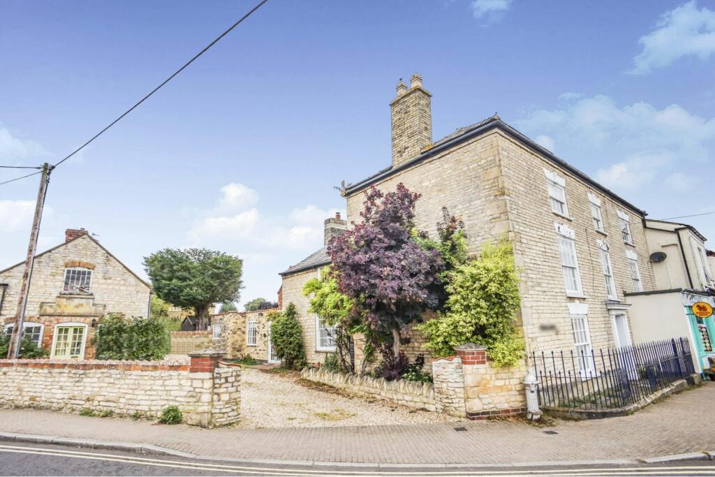 5 bedroom semidetached house for sale in High Street, Metheringham, LN4