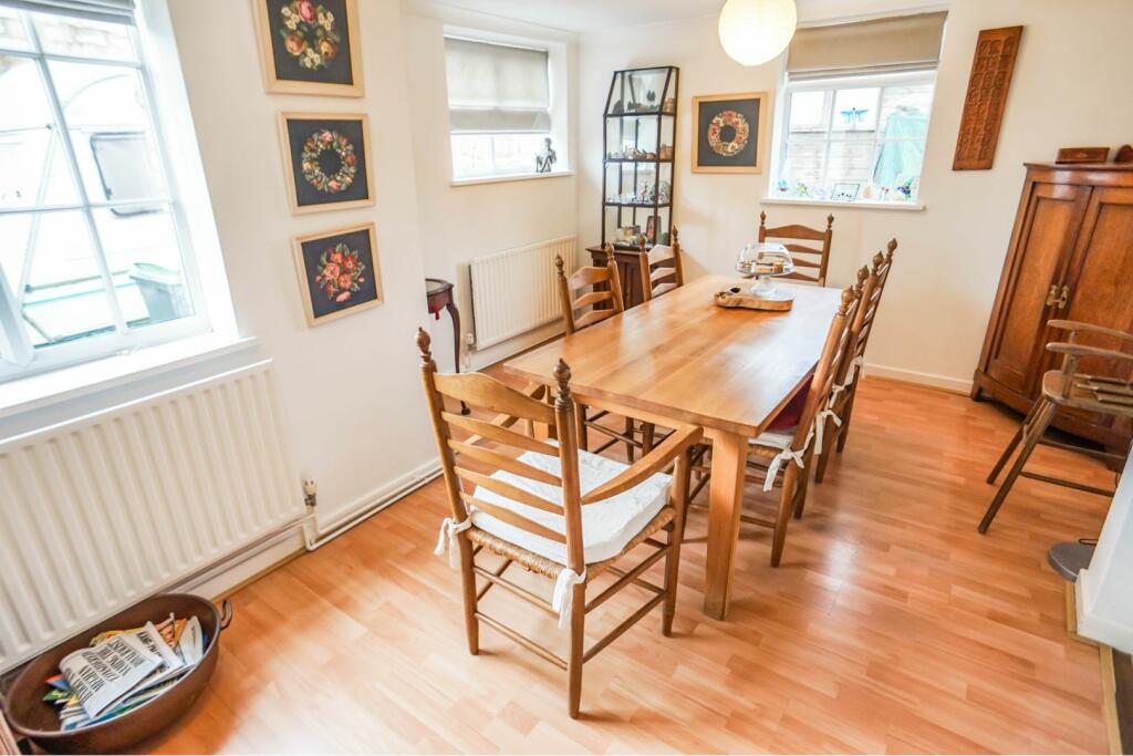 5 bedroom semidetached house for sale in High Street, Metheringham, LN4