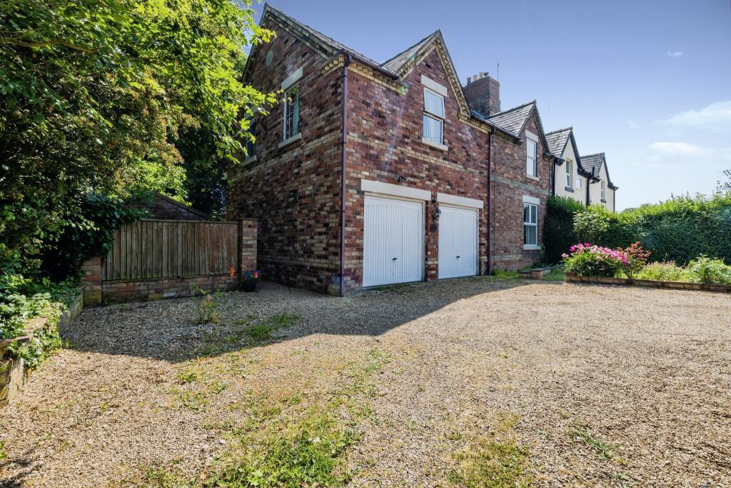 Main image of property: Wood Lane, Lincoln, LN4