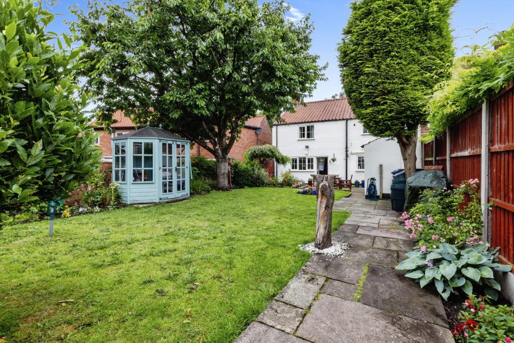 3 bedroom character property for sale in King Street, Market Rasen, LN8