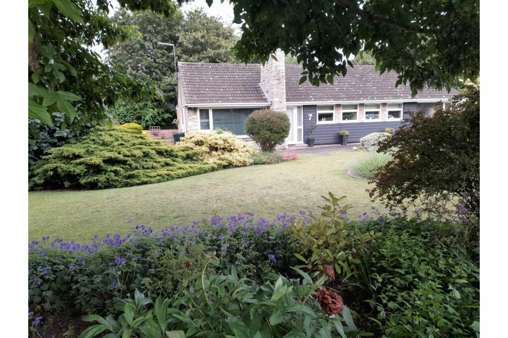 Main image of property: Sleaford Road, Tattershall, LN4