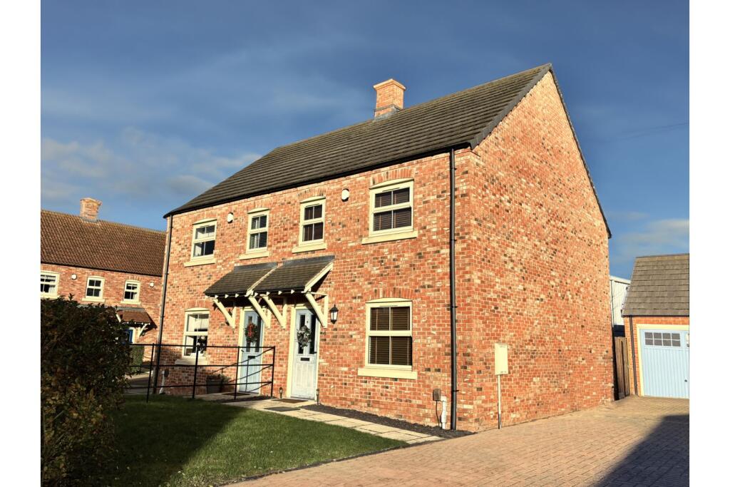 Main image of property: Chapter Close, Lincoln, LN6