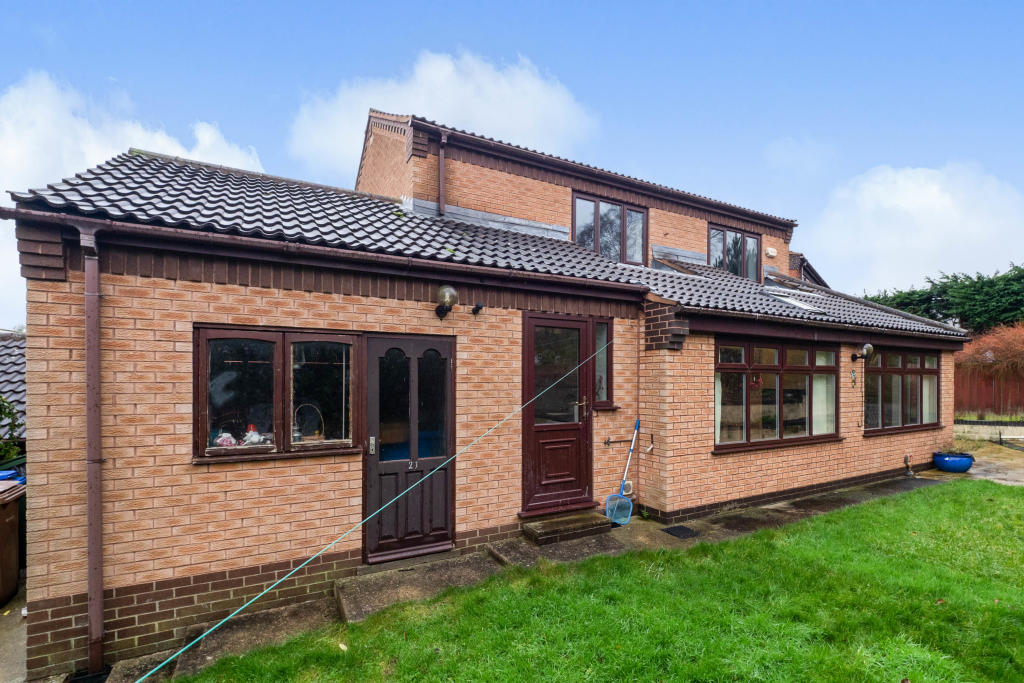 3 bedroom detached house for sale in Beech Close, Burstwick, HU12