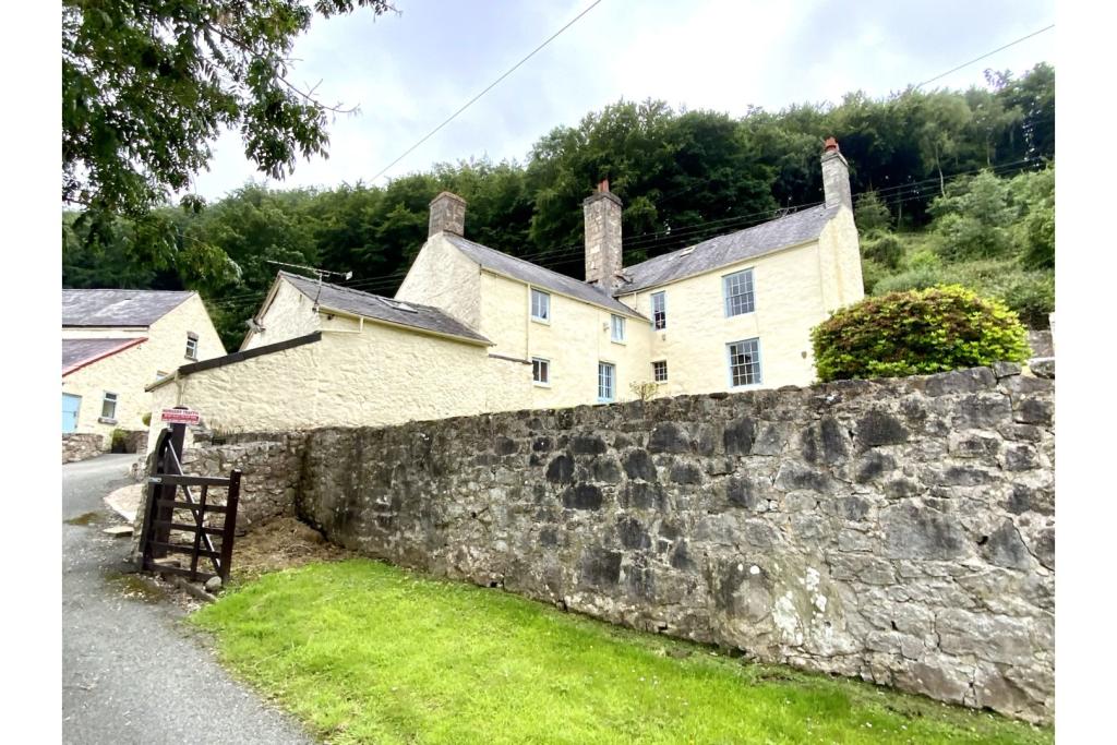 10 bedroom smallholding for sale in Tan Y Fron Road, Abergele, LL22
