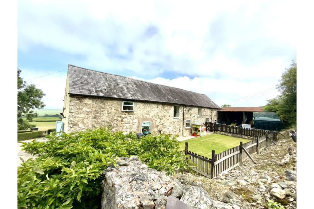 10 bedroom smallholding for sale in Tan Y Fron Road, Abergele, LL22