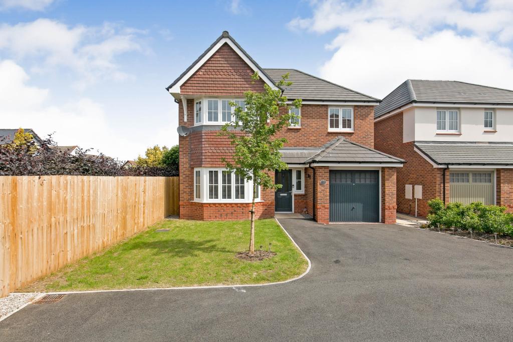 4 bedroom detached house for sale in Bryn Twr, Rhuddlan, LL18