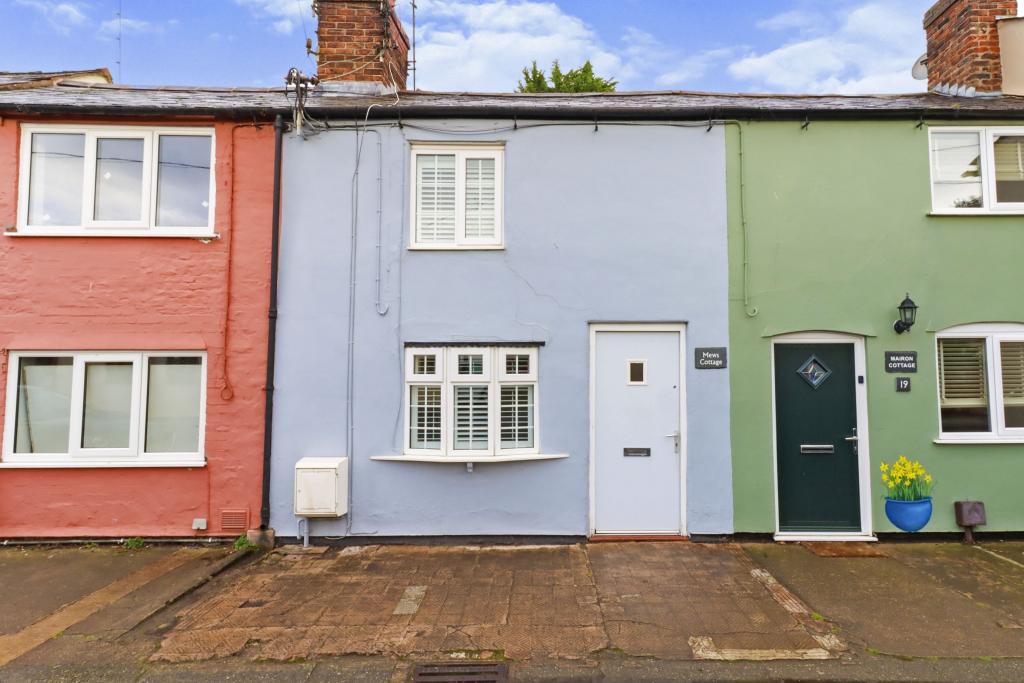 2 bedroom terraced house for sale in Chester Road, Lavister, Rossett, LL12